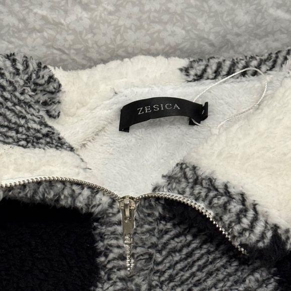 zesica sweater black and white checkered style silver half zipper - Picture 4 of 7
